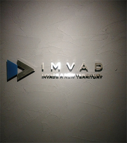 株式会社インヴェイド|サイン